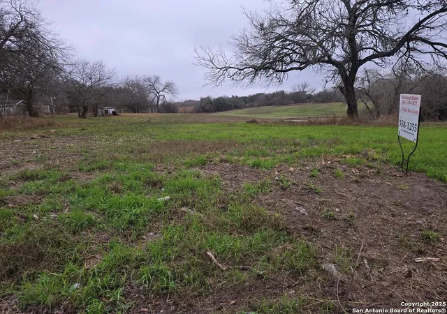 Photo 1 of Land for sale at 809 W Carter, Beeville, TX 78102 | MLS# 1904570 | Listing updated on 2026-06-24