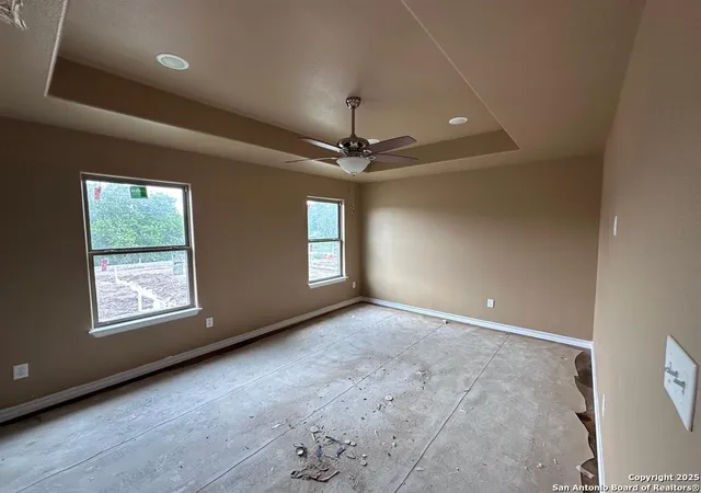 Photo 4 of Single family home for sale at 808 W Bates, Beeville, TX 78102 | MLS# 1905553 | Listing updated on 2026-01-14