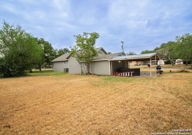 19th image of 801 E Fannin, Beeville, TX 78102 | MLS# 1906040