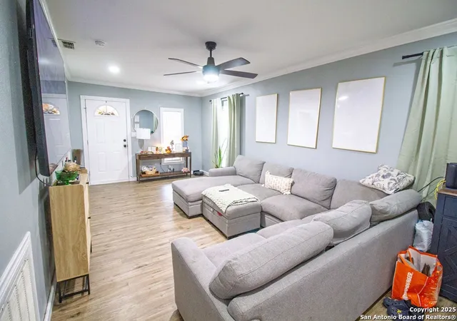 3rd image of 801 E Fannin, Beeville, TX 78102 | MLS# 1906040