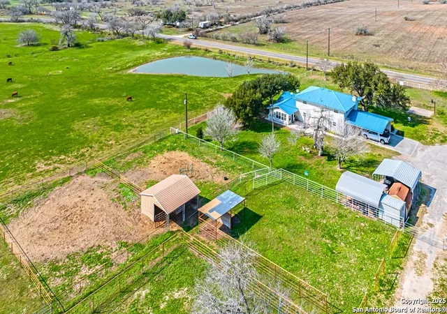 Photo 3 of Single family home for sale at 4015 Fm 623, Mineral, TX 78125 | MLS# 1906124 | Listing updated on 2026-08-07