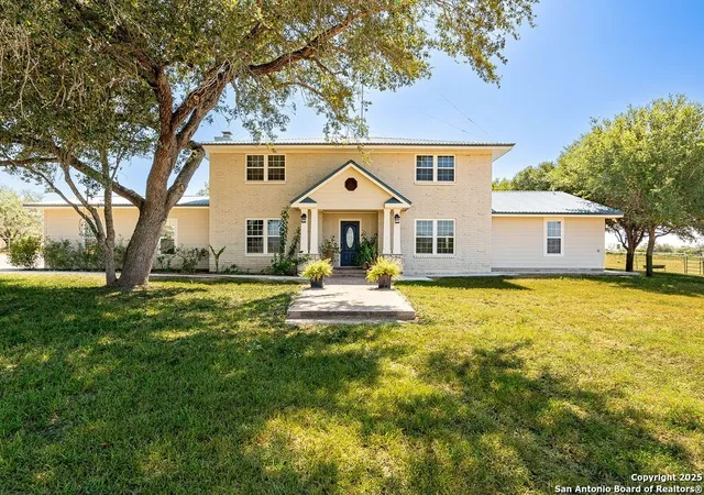 Photo 3 of Single family home for sale at 4015 Fm 623, Mineral, TX 78125 | MLS# 1906124 | Listing updated on 2026-08-07