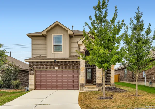 Photo 3 of Sale Pending at 9923 Bricewood Hl, San Antonio, TX 78254 | MLS# 1906476 | Listing updated on 2026-01-20