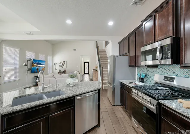 Photo 2 of Sale Pending at 6030 Akin Elm, San Antonio, TX 78261 | MLS# 1906499 | Listing updated on 2025-10-28