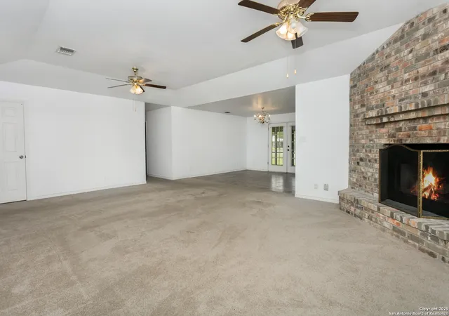 Photo 3 of Single family home for sale at 614 Tanya, Fredericksburg, TX 78624 | MLS# 1906566 | Listing updated on 2025-10-08