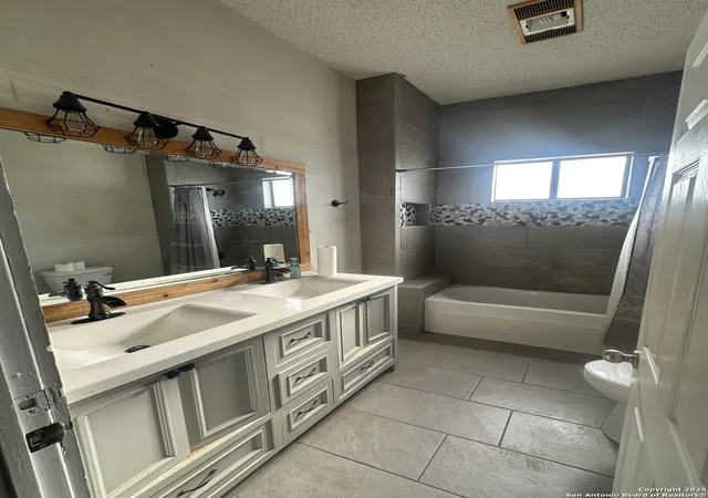 Photo 3 of Sale Pending at 234 E Sayers, San Antonio, TX 78214 | MLS# 1906572 | Listing updated on 2025-10-24