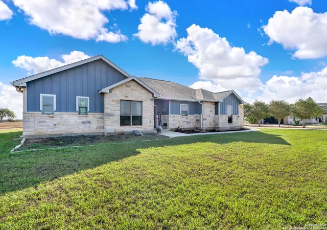 Photo 3 of Single family home for sale at 180 Gentle Breeze, Floresville, TX 78114 | MLS# 1906639 | Listing updated on 2025-11-14