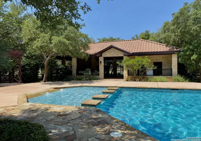 Photo 1 of Land for sale at 517 Cielo, Canyon Lake, TX 78133 | MLS# 1906770 | Listing updated on 2025-11-29