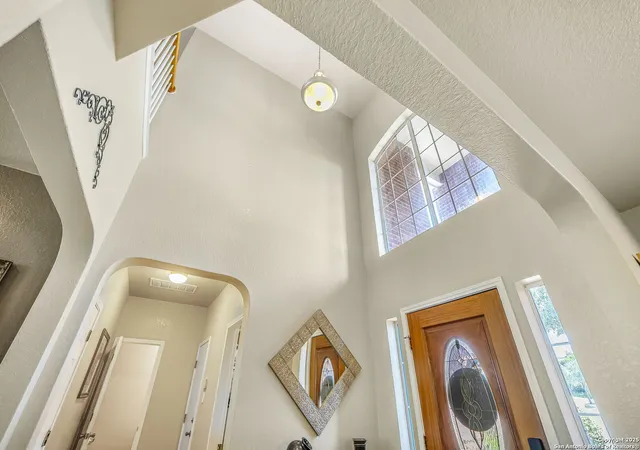 Photo 4 of Sale Pending at 10526 Mustang Walk, San Antonio, TX 78254 | MLS# 1906771 | Listing updated on 2025-10-13