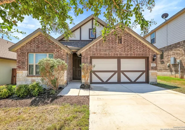 Photo 1 of Sale Pending at 1532 Spechts Ranch, New Braunfels, TX 78132 | MLS# 1906818 | Listing updated on 2025-11-22