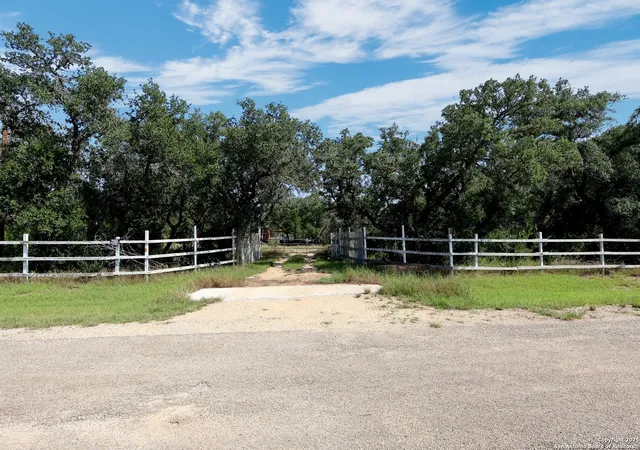 Photo 1 of Land for sale at 466 County Road 2471, Hondo, TX 78861 | MLS# 1906833 | Listing updated on 2026-03-02