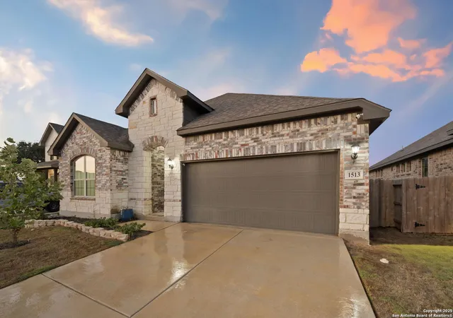Photo 2 of Single family home for sale at 1513 Anhalt Ranch, New Braunfels, TX 78132 | MLS# 1906861 | Listing updated on 2025-10-25