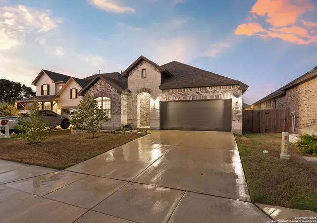 Photo 3 of Single family home for sale at 1513 Anhalt Ranch, New Braunfels, TX 78132 | MLS# 1906861 | Listing updated on 2025-10-25