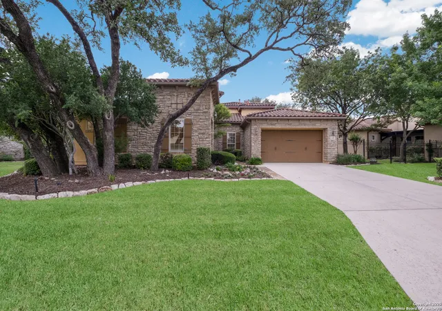 Photo 2 of Sale Pending at 22403 Viajes, San Antonio, TX 78261 | MLS# 1906881 | Listing updated on 2025-11-12