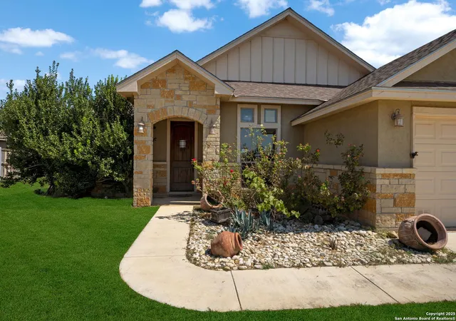 Photo 1 of Sale Pending at 1666 Vista View, Pleasanton, TX 78064 | MLS# 1906901 | Listing updated on 2025-09-22