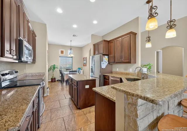 Photo 4 of Sale Pending at 1666 Vista View, Pleasanton, TX 78064 | MLS# 1906901 | Listing updated on 2025-09-22