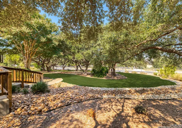 Photo 3 of Sale Pending at 520 Lantana Ridge, Spring Branch, TX 78070 | MLS# 1906944 | Listing updated on 2026-01-13
