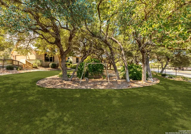 Photo 4 of Sale Pending at 520 Lantana Ridge, Spring Branch, TX 78070 | MLS# 1906944 | Listing updated on 2026-01-13