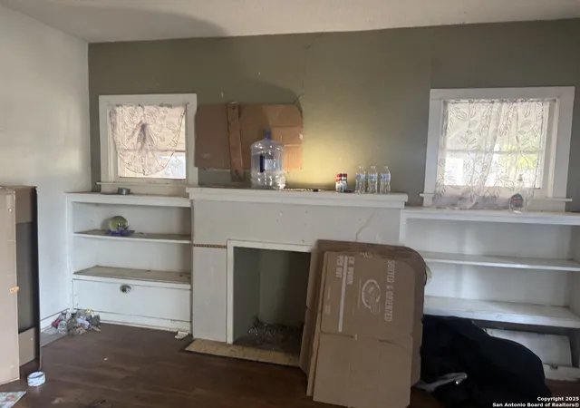 2nd image of 2106 Lee Hall, San Antonio, TX 78201 | MLS# 1906954