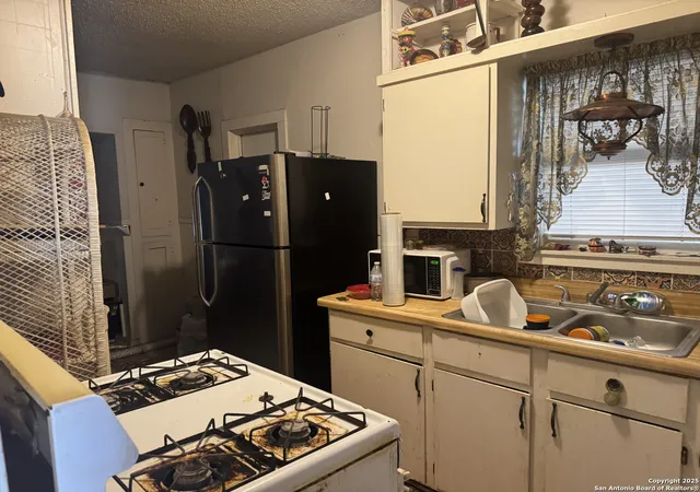 4th image of 2106 Lee Hall, San Antonio, TX 78201 | MLS# 1906954