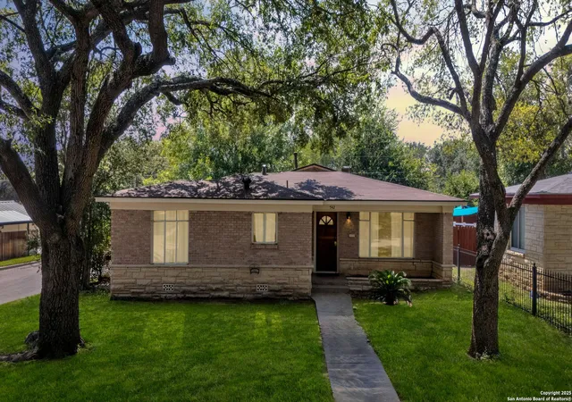 Photo 1 of Sale Pending at 542 Channing, San Antonio, TX 78210 | MLS# 1906991 | Listing updated on 2025-11-22