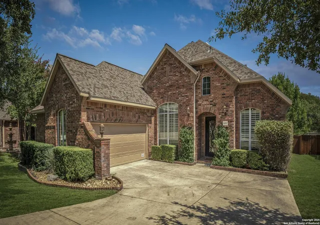 Photo 2 of Sale Pending at 522 Penstemon Trl, San Antonio, TX 78256 | MLS# 1907051 | Listing updated on 2025-10-23