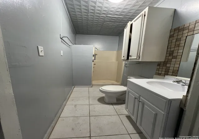 Photo 3 of Multi family home for sale at 610 Porter, San Antonio, TX 78210 | MLS# 1907069 | Listing updated on 2025-09-25