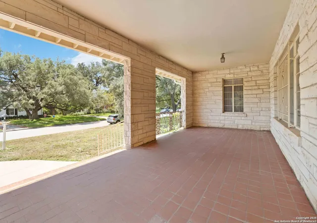 Photo 3 of Sale Pending at 201 W Lynwood, San Antonio, TX 78212 | MLS# 1907079 | Listing updated on 2025-11-06