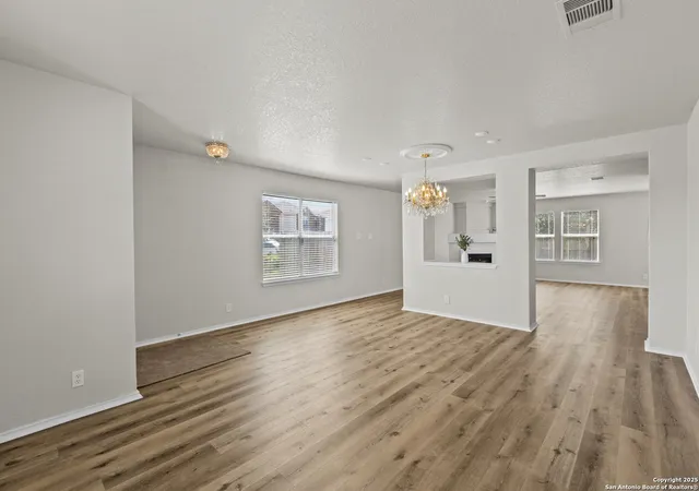 Photo 4 of Sale Pending at 531 Las Puertas, San Antonio, TX 78245 | MLS# 1907086 | Listing updated on 2025-11-07