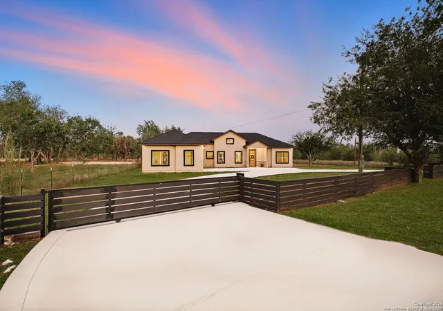Photo 2 of Sale Pending at 16837 Fm 1937, San Antonio, TX 78221 | MLS# 1907091 | Listing updated on 2025-10-15