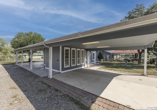 Photo 3 of Sale Pending at 7434 Gentle Valley, San Antonio, TX 78242 | MLS# 1907116 | Listing updated on 2025-10-12