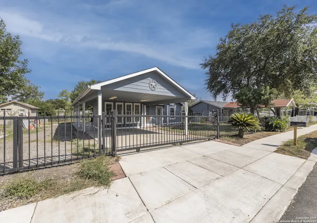 Photo 4 of Sale Pending at 7434 Gentle Valley, San Antonio, TX 78242 | MLS# 1907116 | Listing updated on 2025-10-12