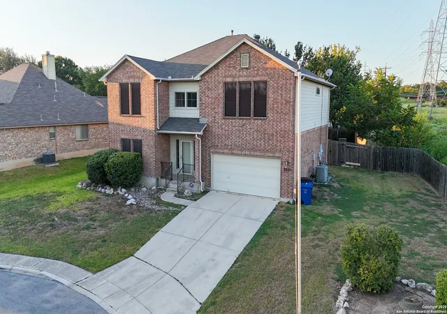 Photo 3 of Single family home for sale at 9207 Larsons, Helotes, TX 78023 | MLS# 1907127 | Listing updated on 2025-09-22