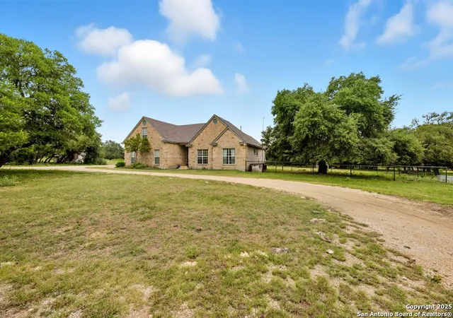 1st image of 370 Pr 3502, Hondo, TX 78861 | MLS# 1907131