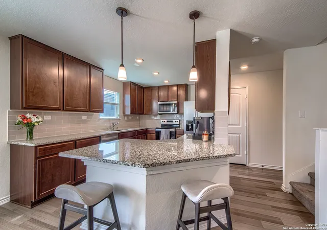Photo 3 of Sale Pending at 6522 Cibolo Springs, Converse, TX 78109 | MLS# 1907159 | Listing updated on 2025-12-28