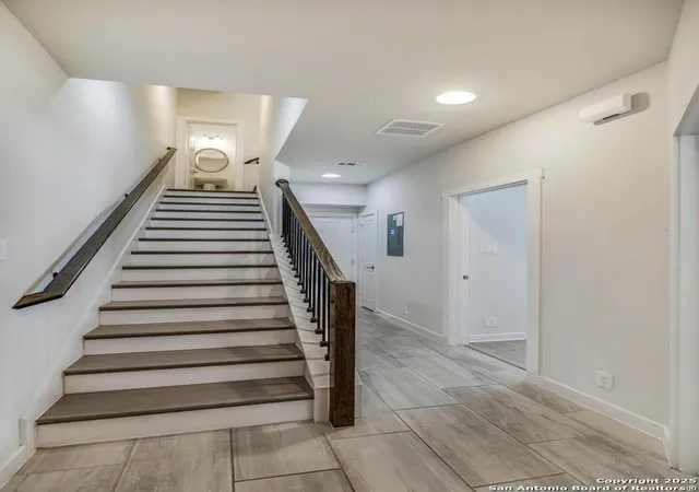 Photo 4 of Sale Pending at 430 Clay St #11, San Antonio, TX 78204 | MLS# 1907170 | Listing updated on 2025-11-19