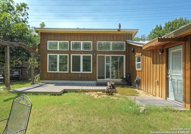Photo 3 of Sale Pending at 401 James, Boerne, TX 78006 | MLS# 1907179 | Listing updated on 2025-11-19