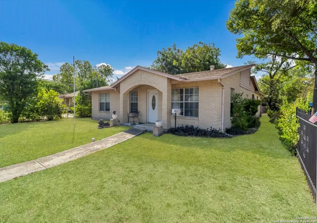 Photo 3 of Sale Pending at 202 Parchman, San Antonio, TX 78214 | MLS# 1907201 | Listing updated on 2026-03-02