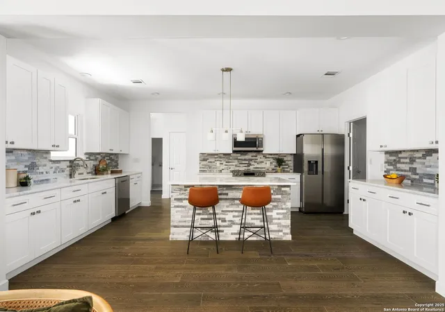 Photo 4 of Single family home for sale at 310 Shayla, Canyon Lake, TX 78133 | MLS# 1907215 | Listing updated on 2026-08-17