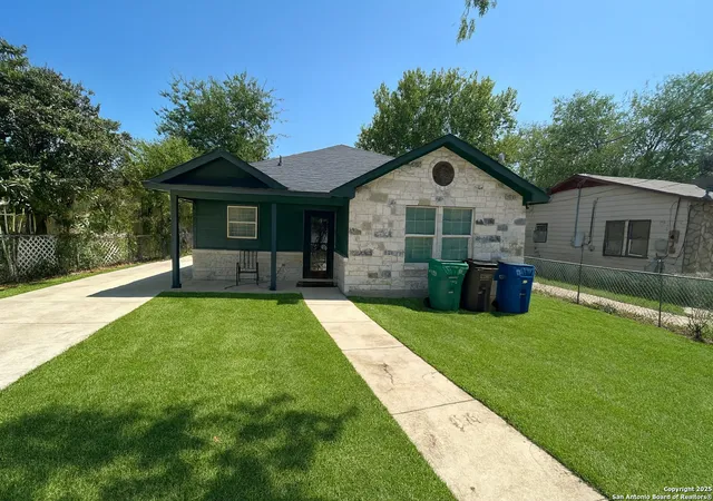 Photo 1 of Single family home for sale at 3624 Commercial, San Antonio, TX 78221 | MLS# 1907221 | Listing updated on 2025-09-23