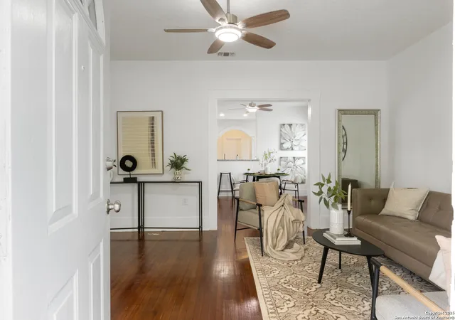 Photo 4 of Single family home for sale at 1032 W Kings Hwy, San Antonio, TX 78201 | MLS# 1907242 | Listing updated on 2025-11-07