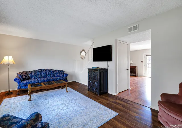 Photo 4 of Single family home for sale at 6739 Crown Rdg #6739, San Antonio, TX 78239 | MLS# 1907249 | Listing updated on 2025-12-04