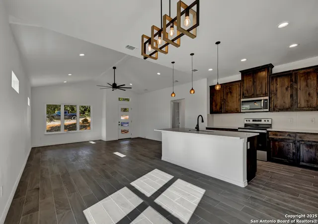 Photo 3 of Sale Pending at 2549 Grandview, Canyon Lake, TX 78133 | MLS# 1907287 | Listing updated on 2026-02-24