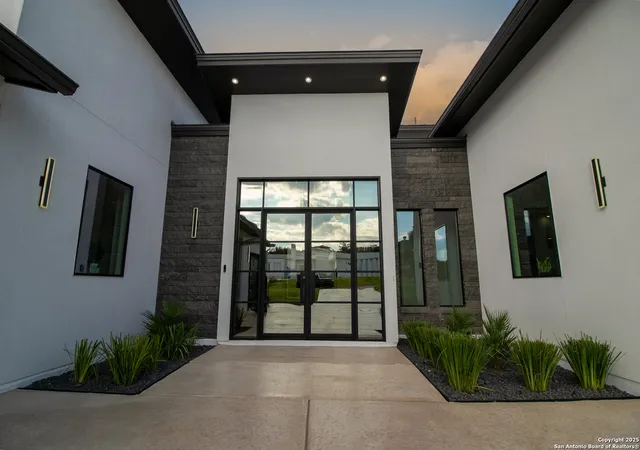 Photo 3 of Single family home for sale at 23610 Messina Cyn, San Antonio, TX 78255 | MLS# 1907316 | Listing updated on 2026-06-02