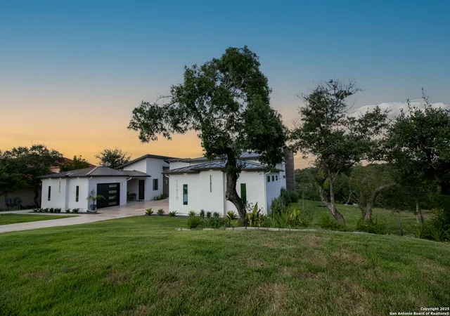 Photo 4 of Single family home for sale at 23610 Messina Cyn, San Antonio, TX 78255 | MLS# 1907316 | Listing updated on 2026-06-02