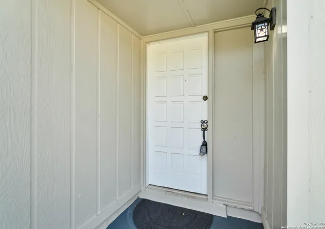 Photo 3 of Sale Pending at 7427 Castle Trl Dr, San Antonio, TX 78218 | MLS# 1907398 | Listing updated on 2025-10-22