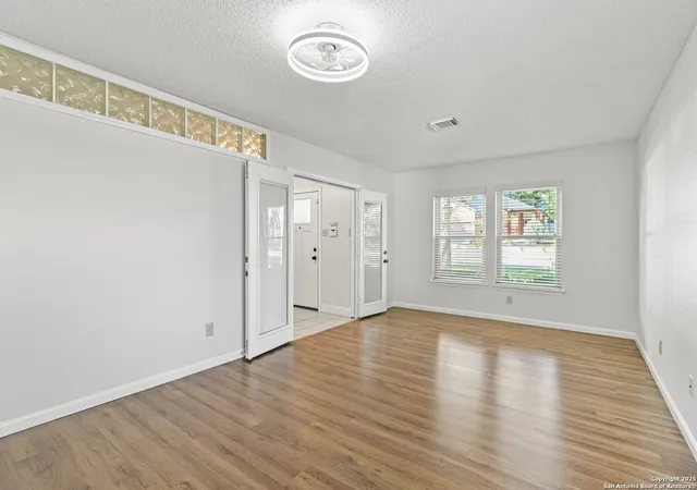 5th image of 13410 Forum, Universal City, TX 78148 | MLS# 1907433