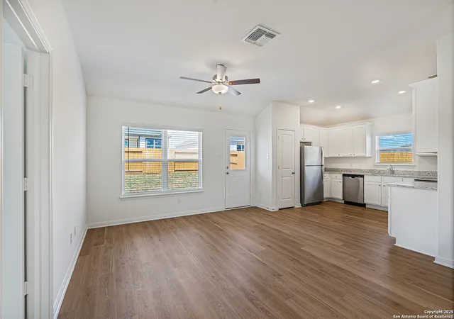 Photo 3 of Single family home for sale at 16012 Stratford Cove, Lytle, TX 78052 | MLS# 1907447 | Listing updated on 2025-12-09