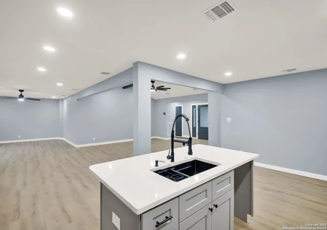 Photo 3 of Single family home for sale at 121 Andorra, Universal City, TX 78148 | MLS# 1907461 | Listing updated on 2026-04-26