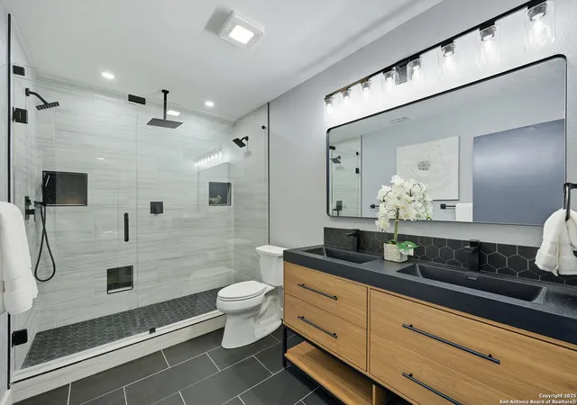 Photo 1 of Single family home for sale at 121 Andorra, Universal City, TX 78148 | MLS# 1907461 | Listing updated on 2026-04-26